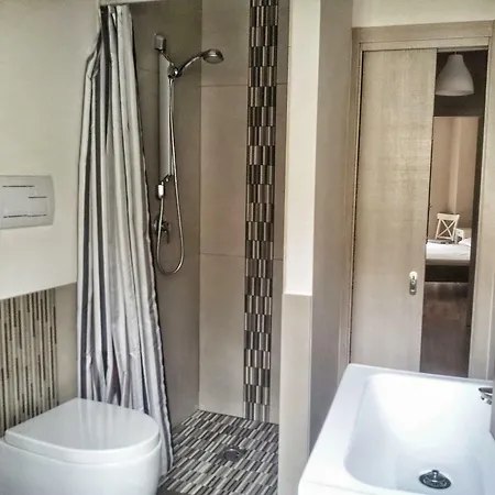 Center Apartment *